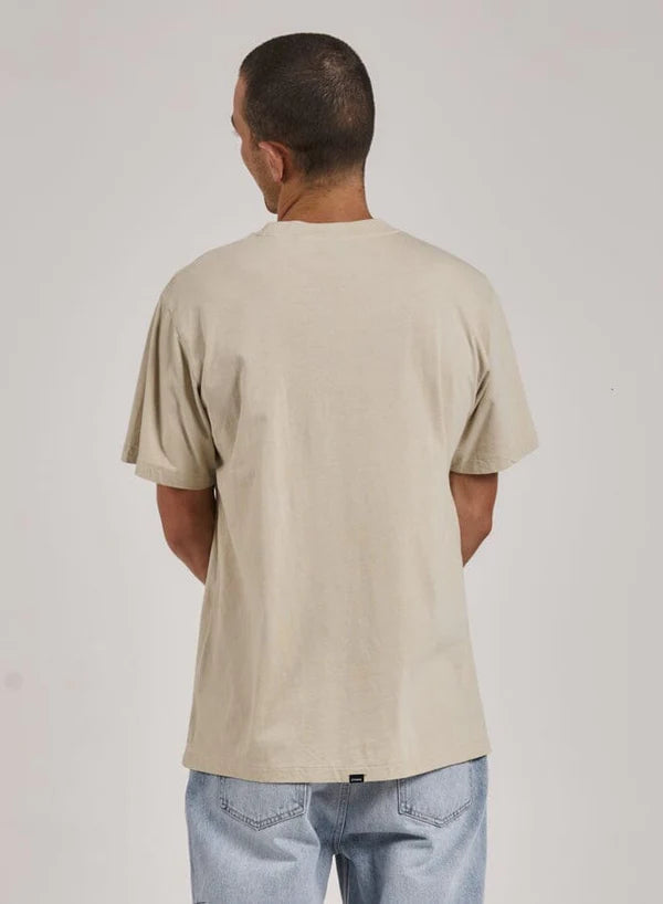 MINIMAL THRILLS MERCH FIT TEE