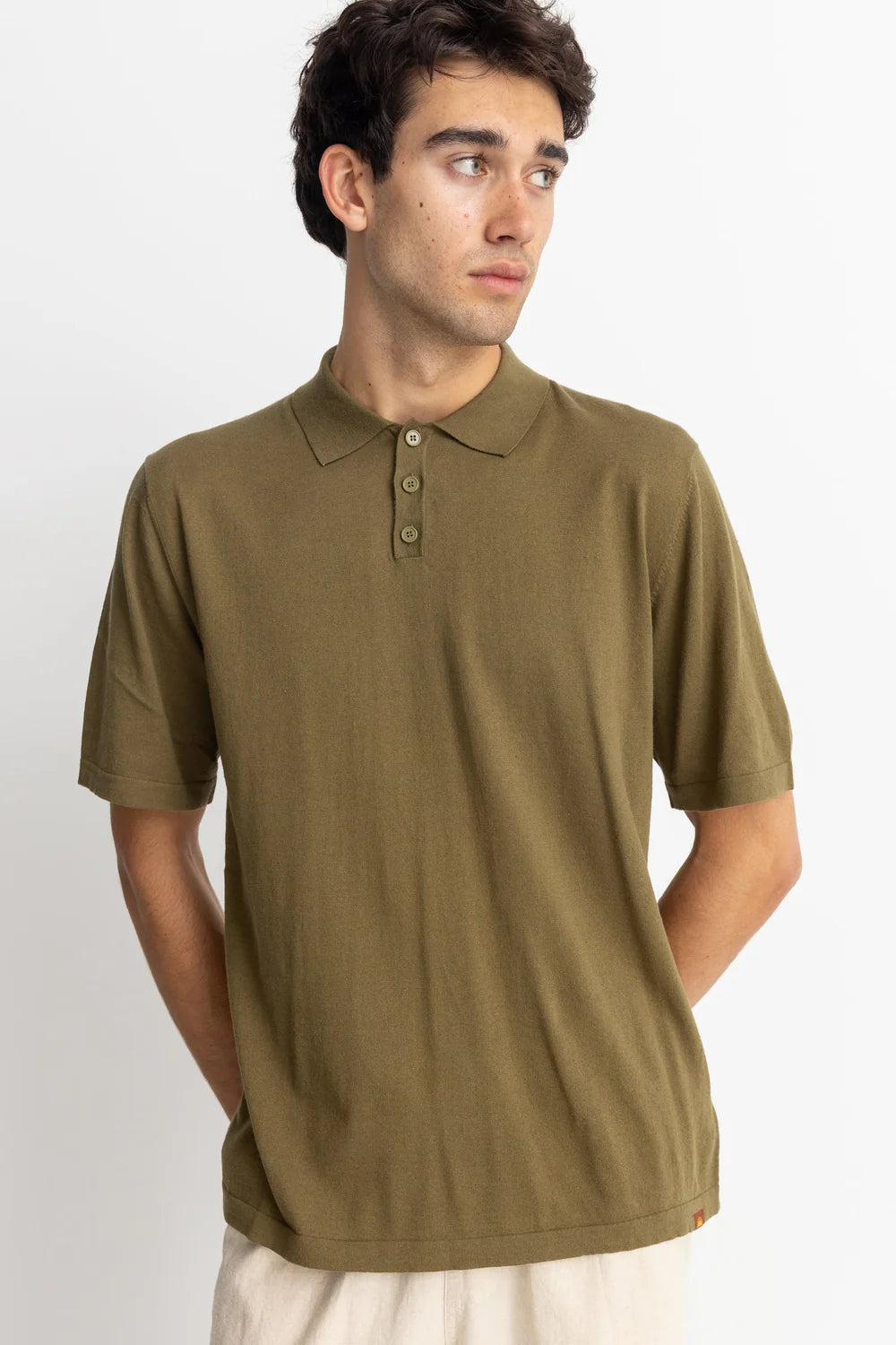 ESSENTIAL KNIT POLO