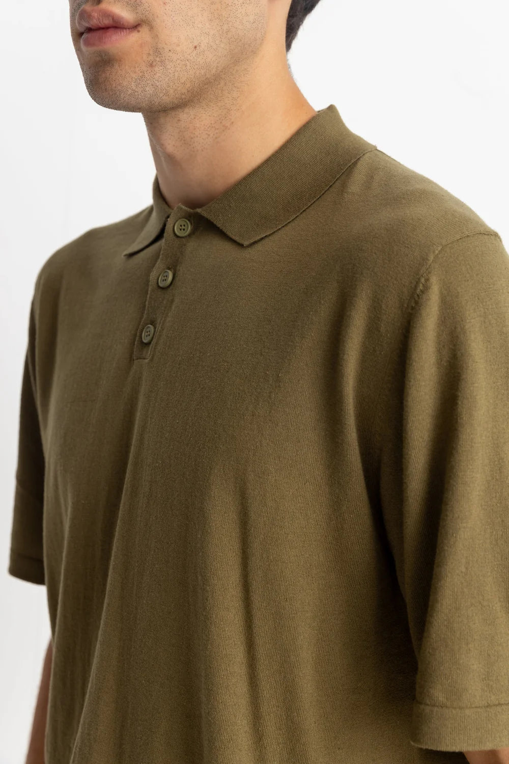 ESSENTIAL KNIT POLO