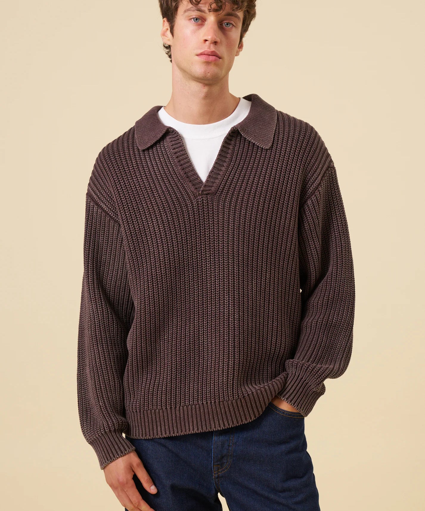 OPEN COLLAR ACID WASH KNIT